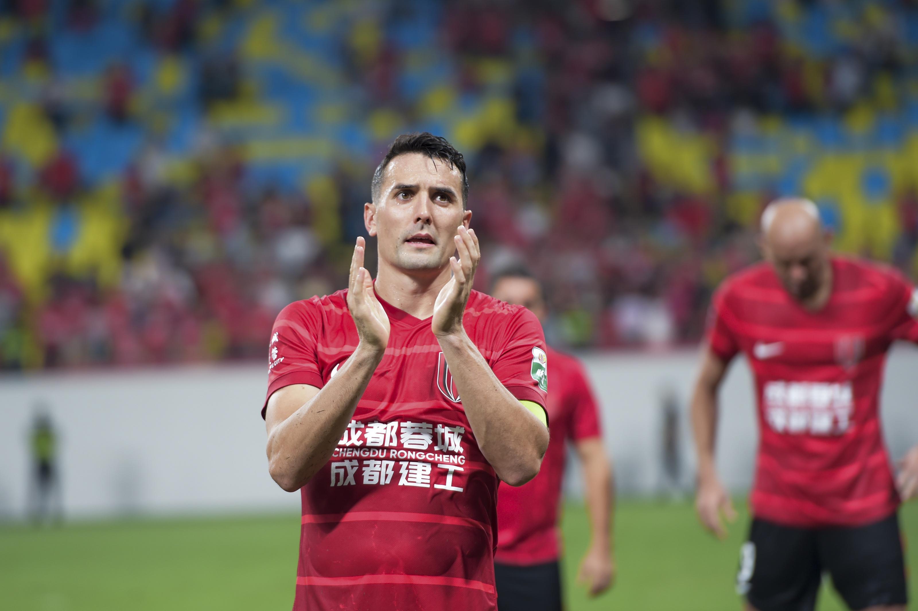 开云官网-中超“跑男”！周定洋8月中超场均跑动12568米，为联赛第一