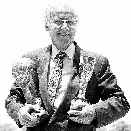 1704515285687071022.jpeg GDISyb2WgAAxkQn.jpeg