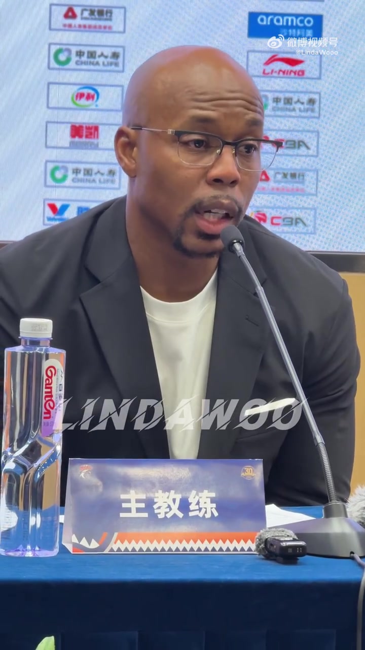 kaiyun-广州主帅米切尔:徐昕/艾伦/威金顿等人出现伤病 潜力赛人都不够